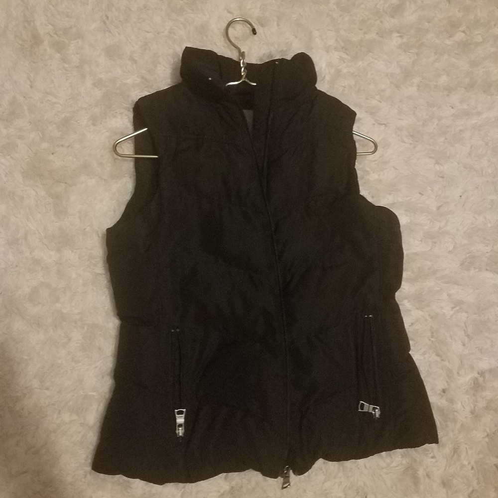 Banana Republic puffer vest